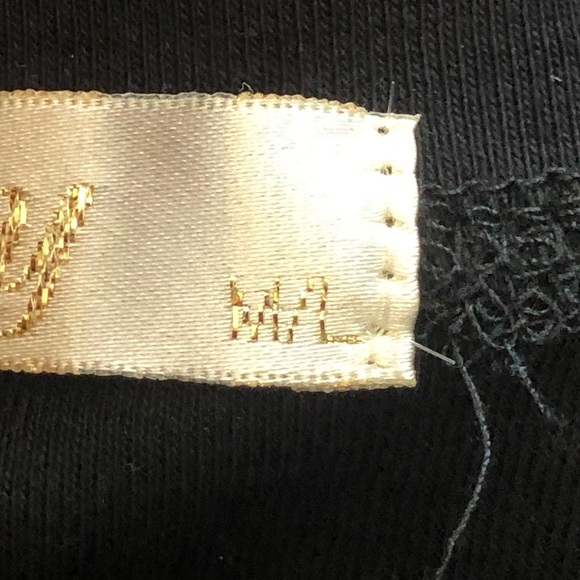 Black Top With Sequin “Juicy couture” Writings - Picture 5 of 5